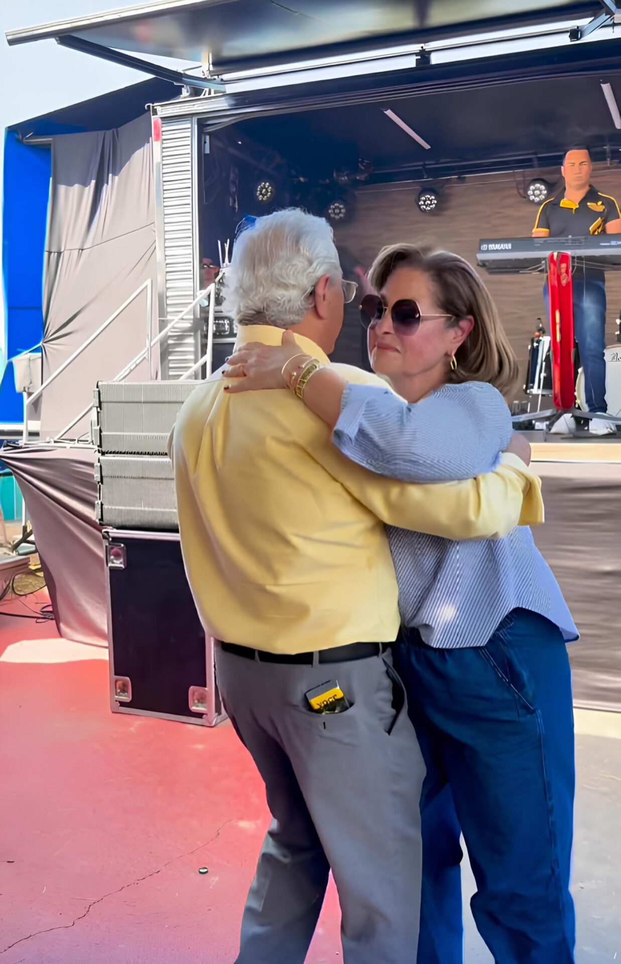 Jayme e esposa dançando
