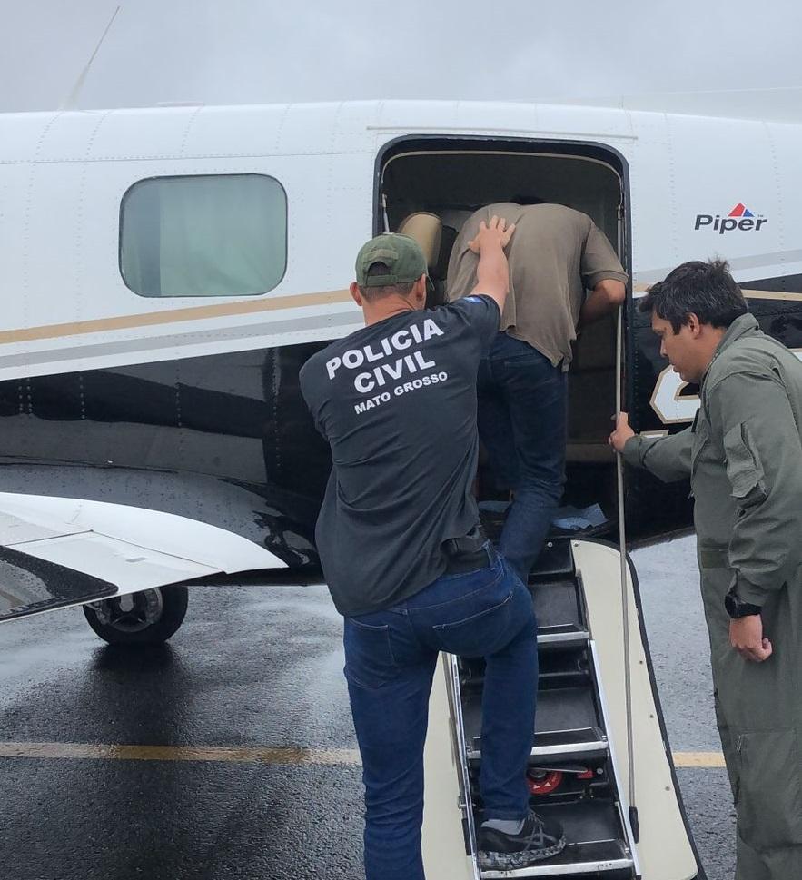 Polícia Civil de Mato Grosso transferiu o autor de um duplo homicídio no Shopping Popular de Cuiabá para Cuiabá
