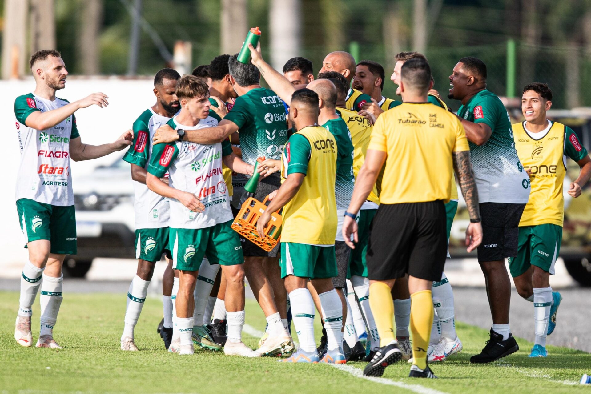 O Luverdense assegurou sua vaga nas semifinais do Campeonato Mato-Grossense ao vencer o Nova Mutum, com um gol decisivo de Joãozinho, o artilheiro da competição.