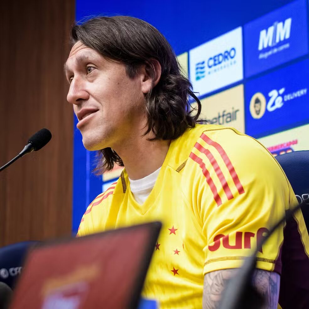 Goleiro Cássio durante coletiva de apresentação no Cruzeiro — Foto: Gustavo Aleixo
