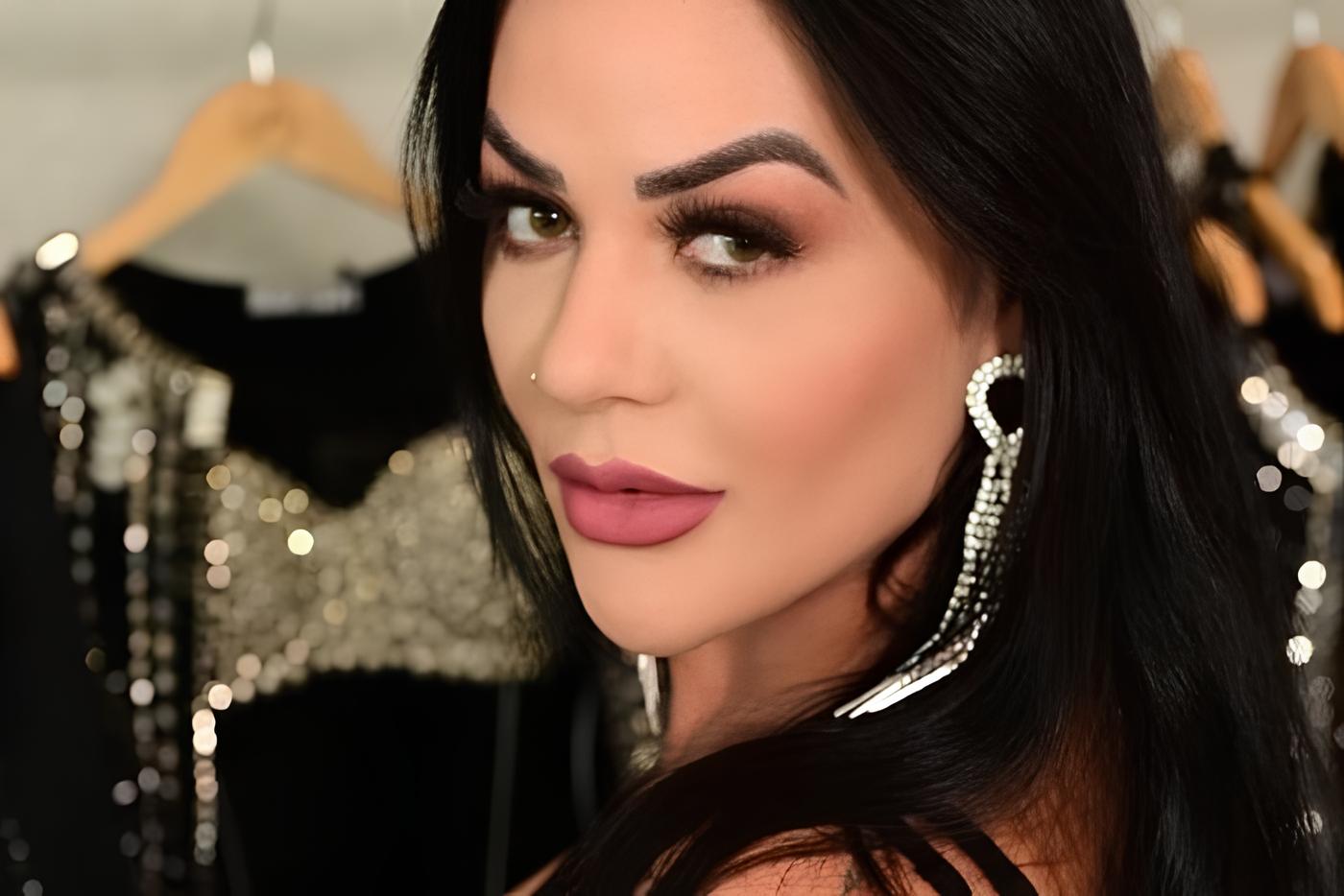 Ousadia ou Loucura? Carla Bora passa por cirurgia arriscada para alterar cor dos olhos