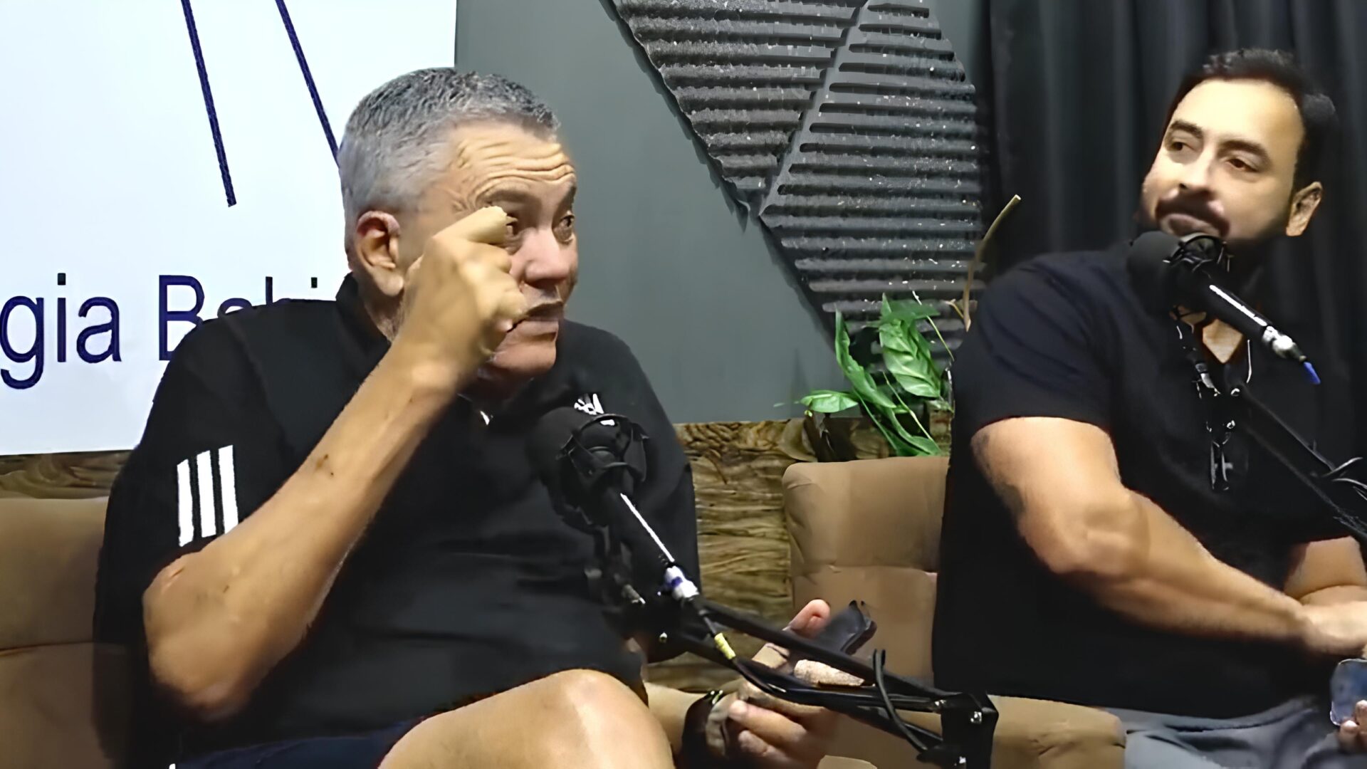 Ex-presidente do Vitória revela acidentalmente caso de corrupção no futebol