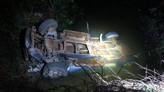 Veículo cai em córrego em Lucas do Rio Verde e motorista perde a vida