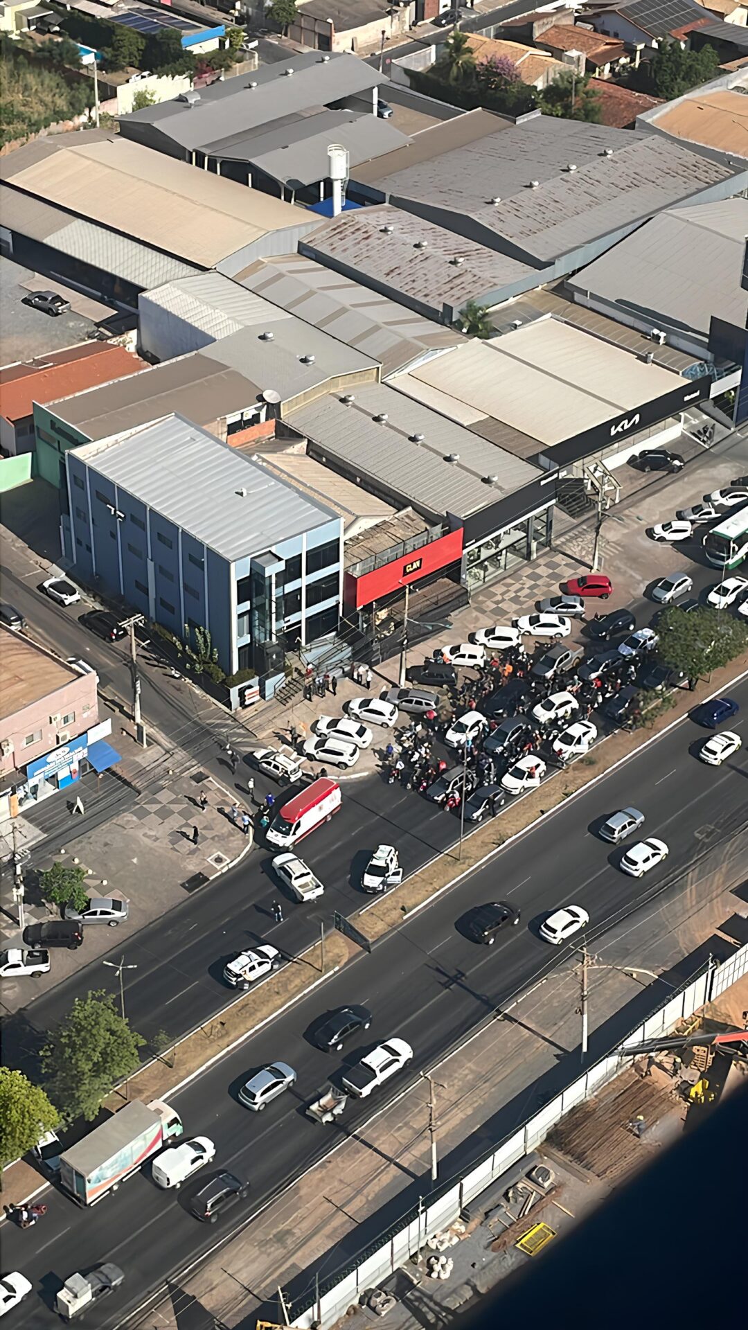 Imagens de segurança capturam atentado contra ex-presidente da OAB-MT em Cuiabá