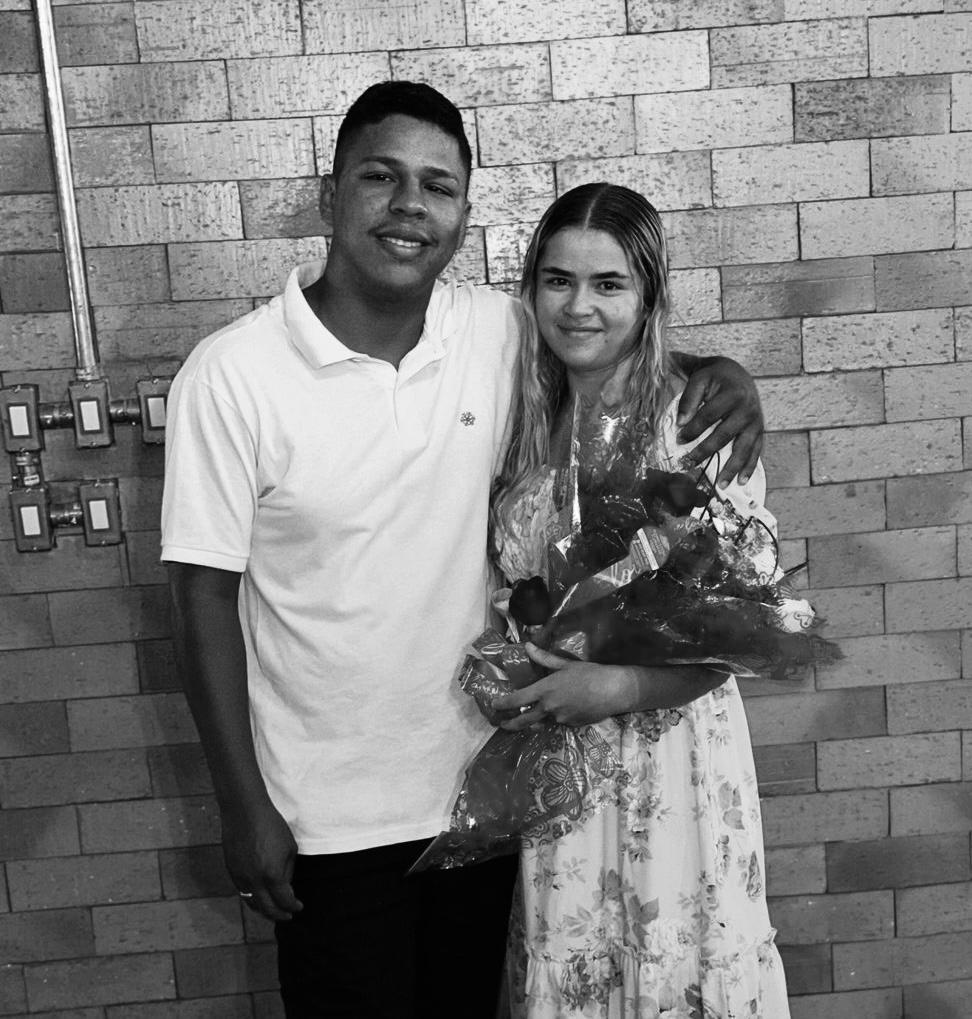 Veja o momento exato do impacto com o caminhão betoneira que tirou a vida de jovem casal