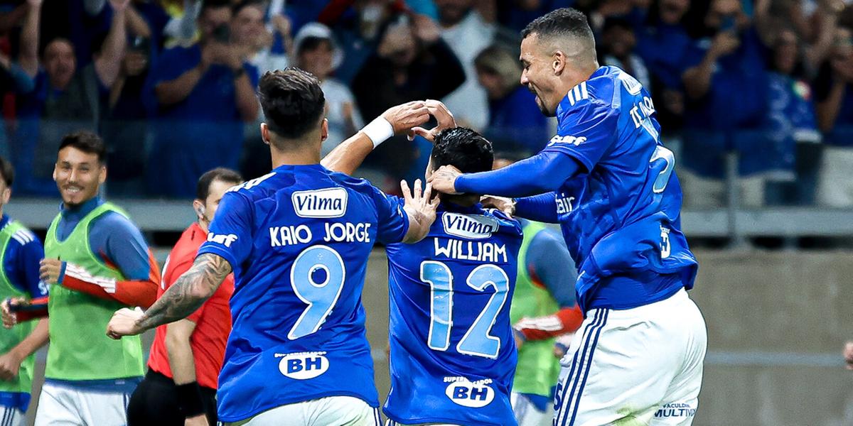 Cruzeiro vence Juventude com dois gols de pênalti e se aproxima do G-4