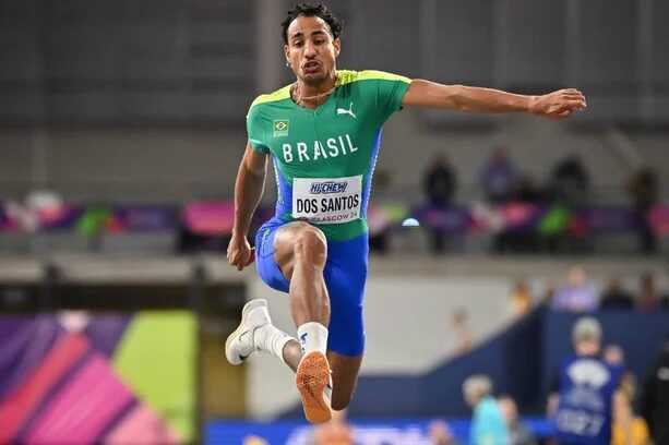 Almir Júnior - Foto: BEN STANSALL / AFP