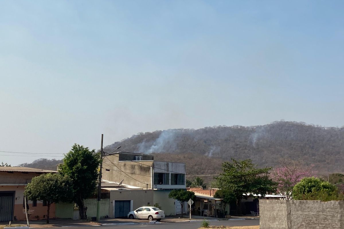 Corumbá volta a enfrentar fumaça causada pelo I incêndios no Pantanal