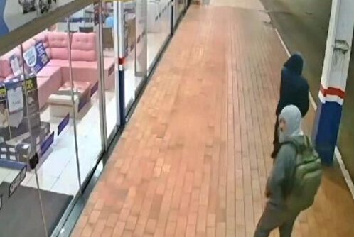 câmeras flagraram dupla de criminosos invadindo e furtam loja Gazin, em Juina