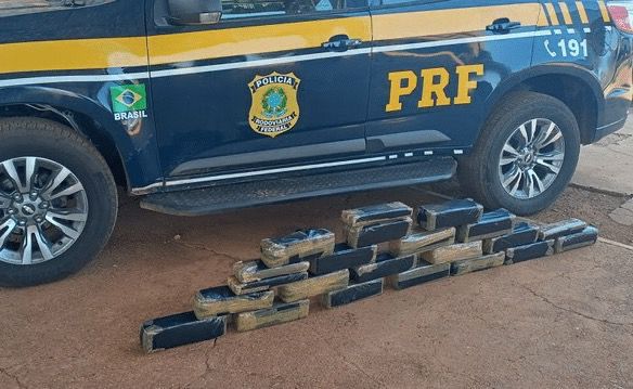 Passageiro de ônibus é preso levando 24 kg de drogas em Mato Grosso