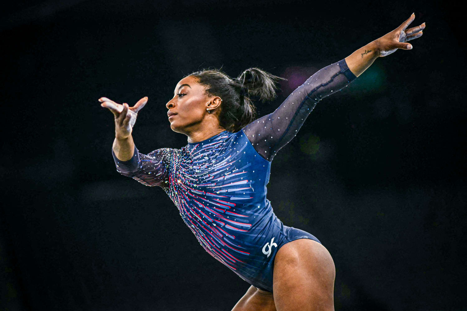 Simone Biles encerra era com aposentadoria de salto icônico; SAIBA DETALHES
