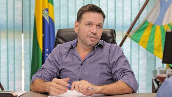 Roberto Farias apaga vídeo após chamar promotor de "safado"