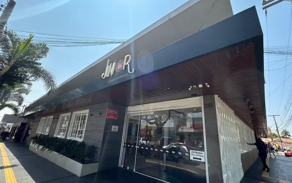 Conheça os donos de restaurante que apoiaram Gusttavo Lima no início de sua carreira; VEJA VÍDEO
