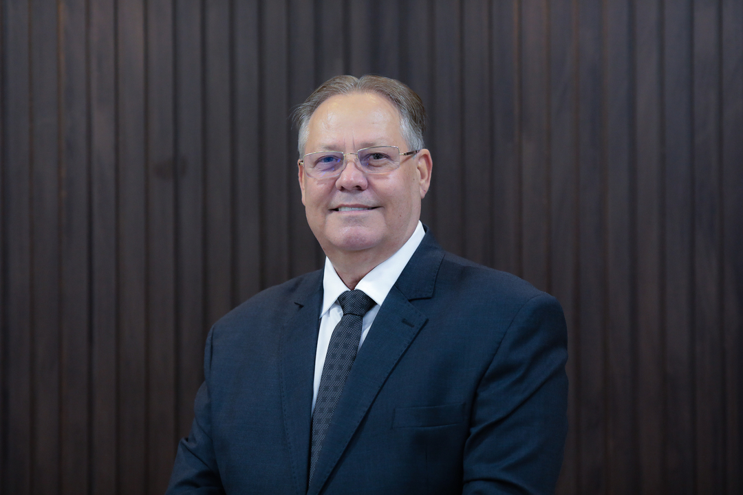 Gilberto Figueiredo assume cadeira de Eduardo Botelho na Assembleia Legislativa de Mato Grosso