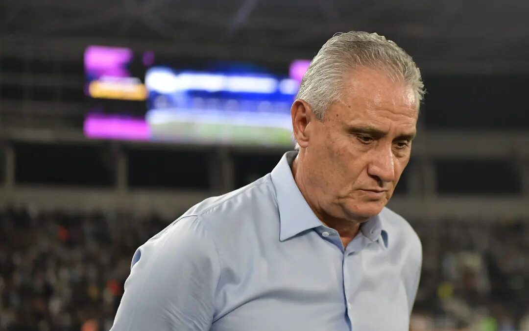 Tite foi bastante criticado na derrota do Flamengo para o Peñarol