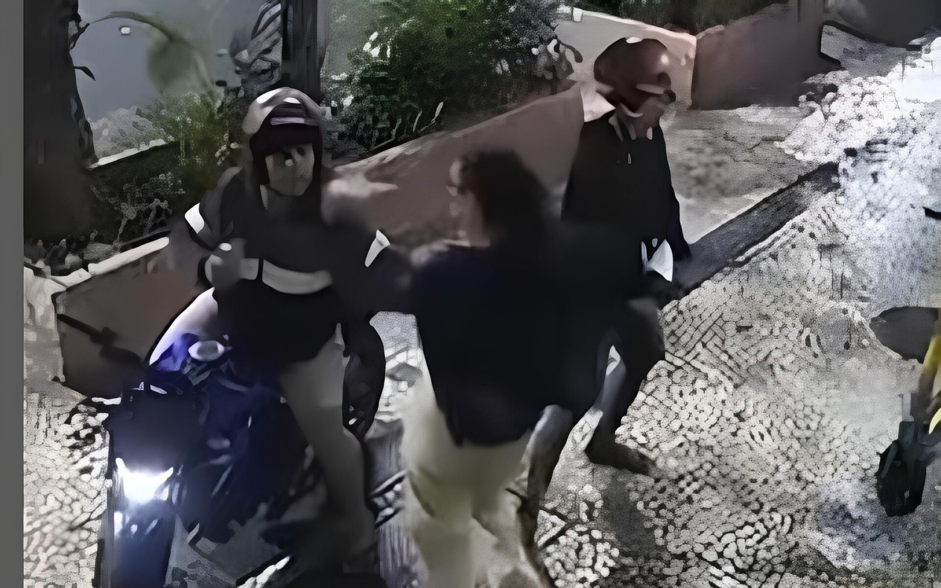 Criminosos arrancam aliança com os dentes em assalto violento em Copacabana