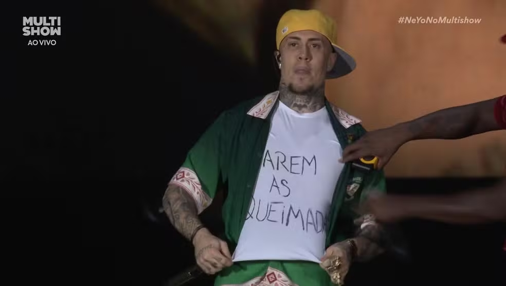 MC Daniel surpreende o público no show de Ne-Yo no Rock in Rio e protesta contra as queimadas