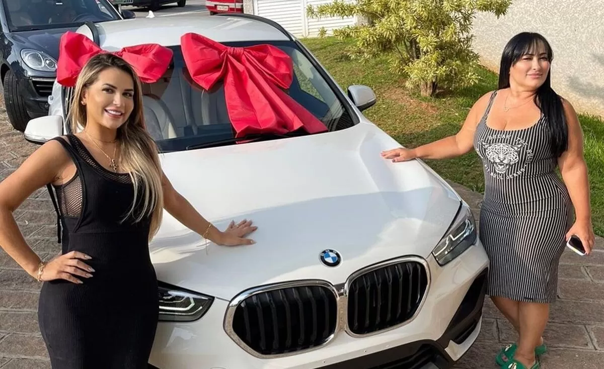 Solange Alves, mãe de Deolane Bezerra, é solta após 20 dias; VEJA VÍDEO