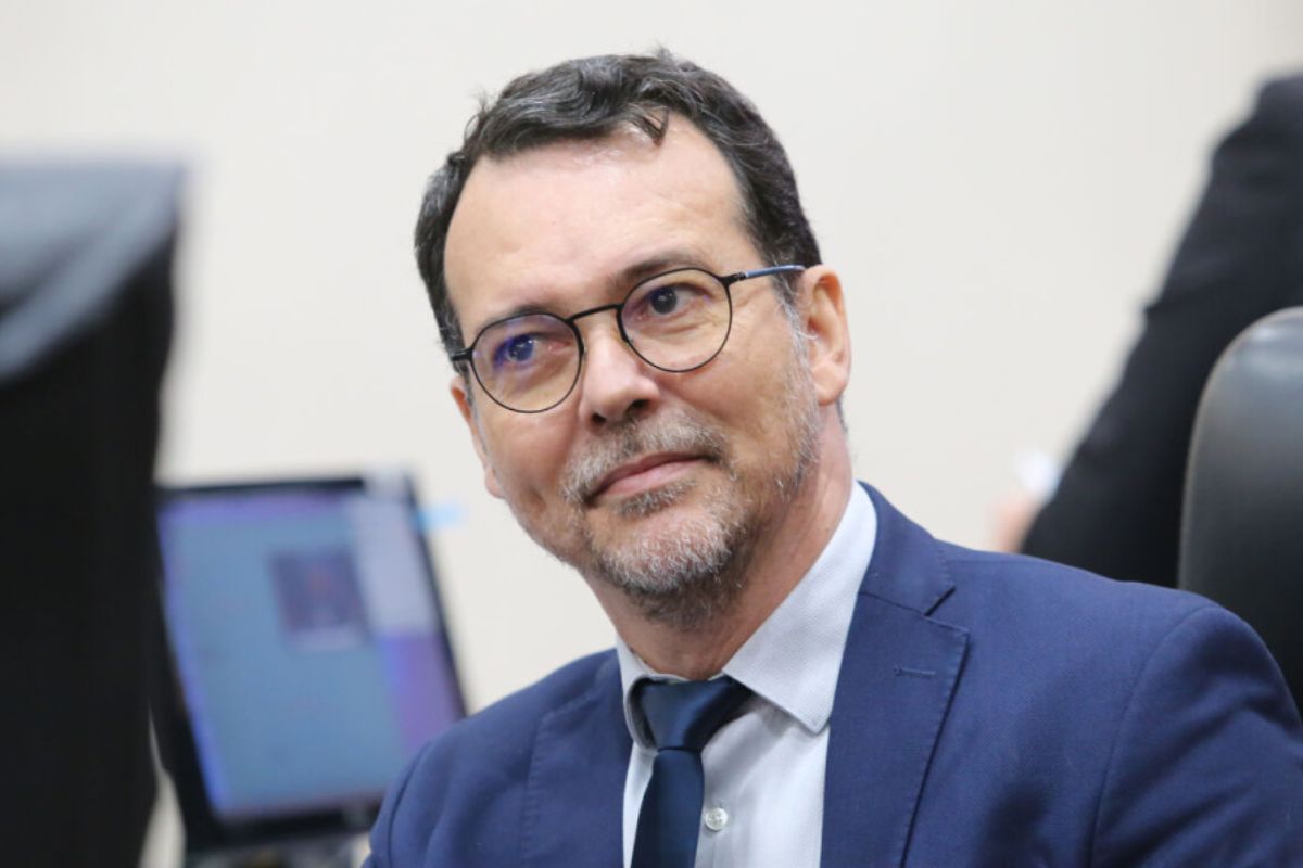 Lúdio Cabral sofre invasão nas redes sociais e tem campanha prejudicada; VEJA VÍDEO