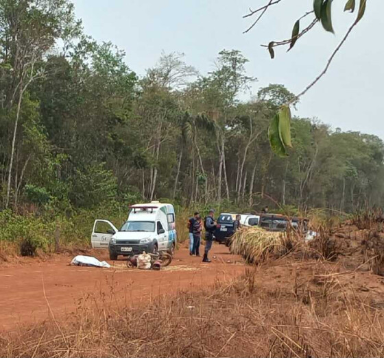 Professor aposentado morre em acidente entre moto e caminhonete