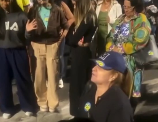 Apoiadores de Pablo Marçal se Reúnem em Ato Religioso na Avenida Paulista