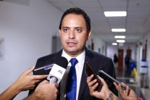 Diego Guimarães Anuncia Apoio a Abílio Brunini no Segundo Turno