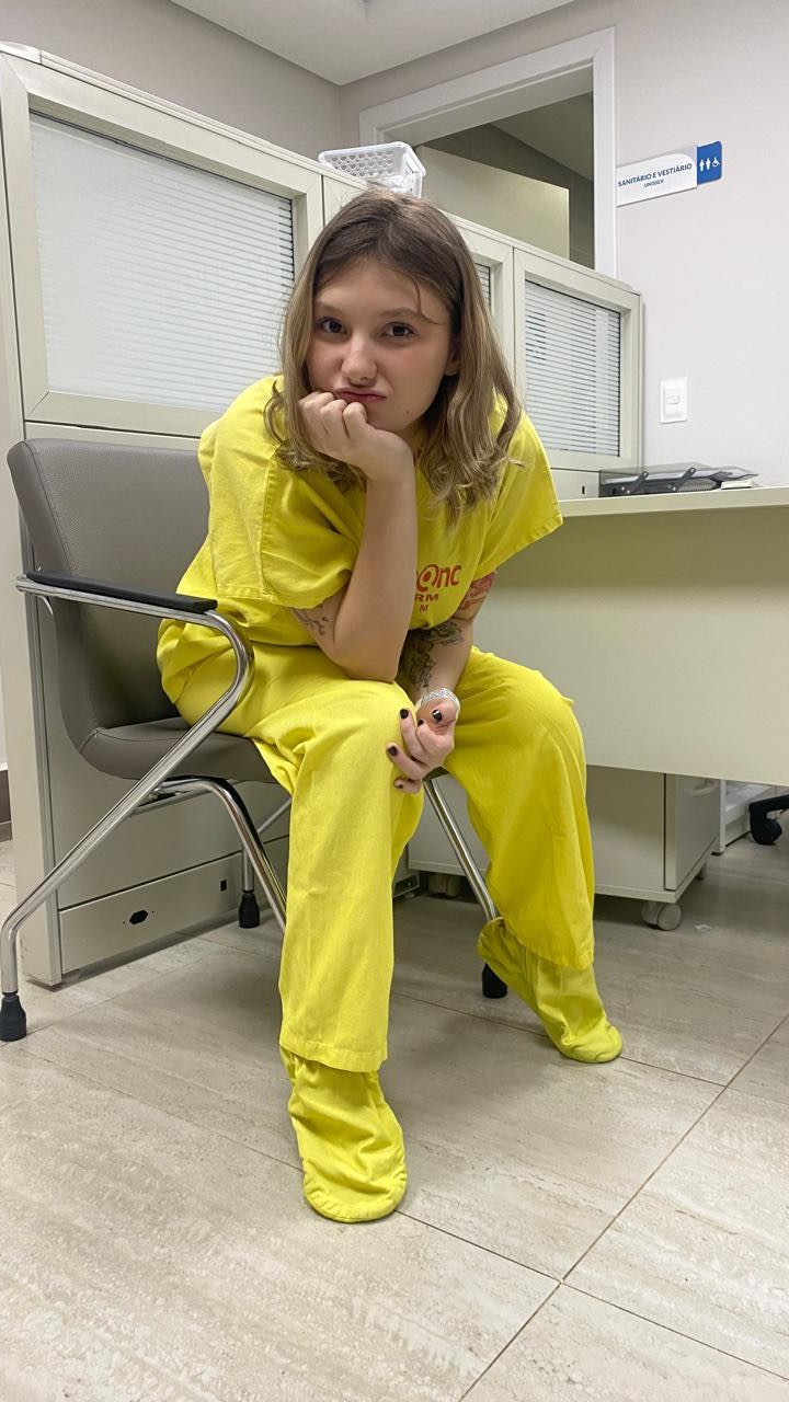 Isabel Veloso revela crescimento de tumor e novo tratamento para o câncer; VEJA VÍDEO