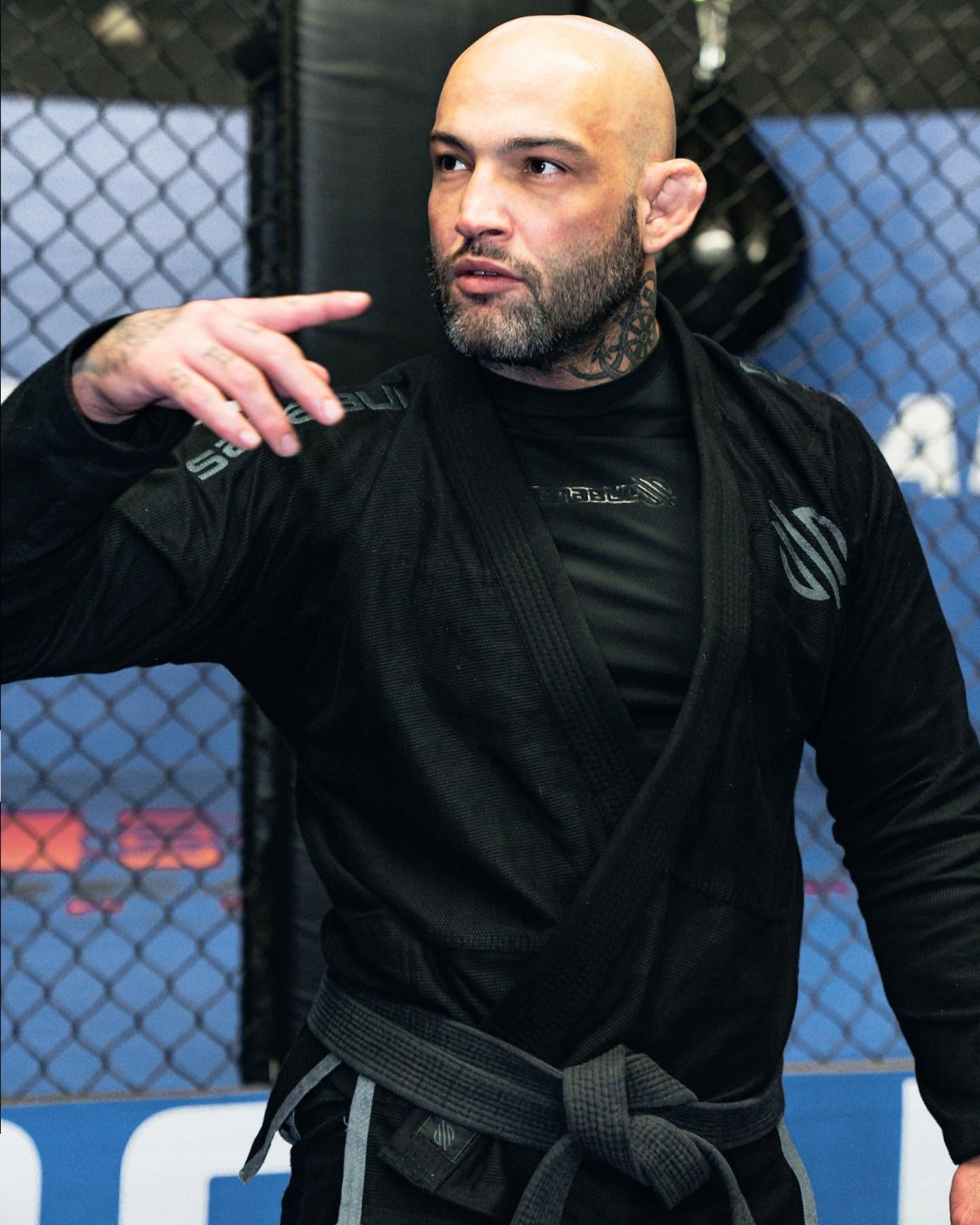 Ex-lutador do UFC Guilherme "Bomba" Vasconcelos morre em Los Angeles; VEJA VÍDEO