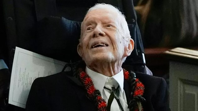 Democrata ocupou a Casa Branca entre 1977 e 1981 e está em cuidados paliativos há cerca de 1 ano e meio… - Veja mais em https://noticias.uol.com.br/internacional/ultimas-noticias/2024/10/01/jimmy-carter-ex-presidente-dos-eua-completa-100-anos.htm?cmpid=copiaecola