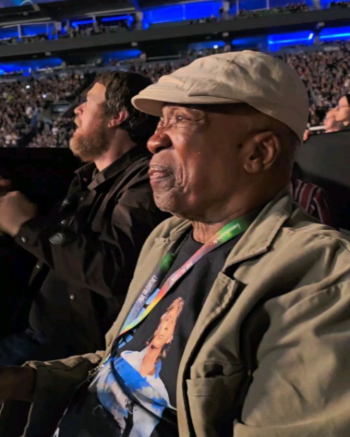 Milton Nascimento se emociona ao assistir show de Paul McCartney em SP; VEJA VÍDEO