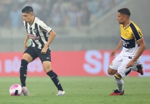 Botafogo e Criciúma empatam no Maracanã com gols nos minutos finais