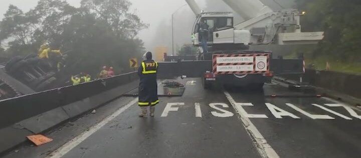 Grave acidente na BR-376 no Paraná mata equipe de remo do RS; VEJA VÍDEO