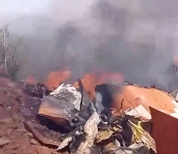 Colisão de aeronaves da FAB em Pirassununga obriga piloto a ejetar; VEJA VÍDEO