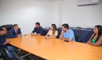 Comunidade de Jangada Mobiliza-se para Manter Escolas Abertas com Apoio de Botelho