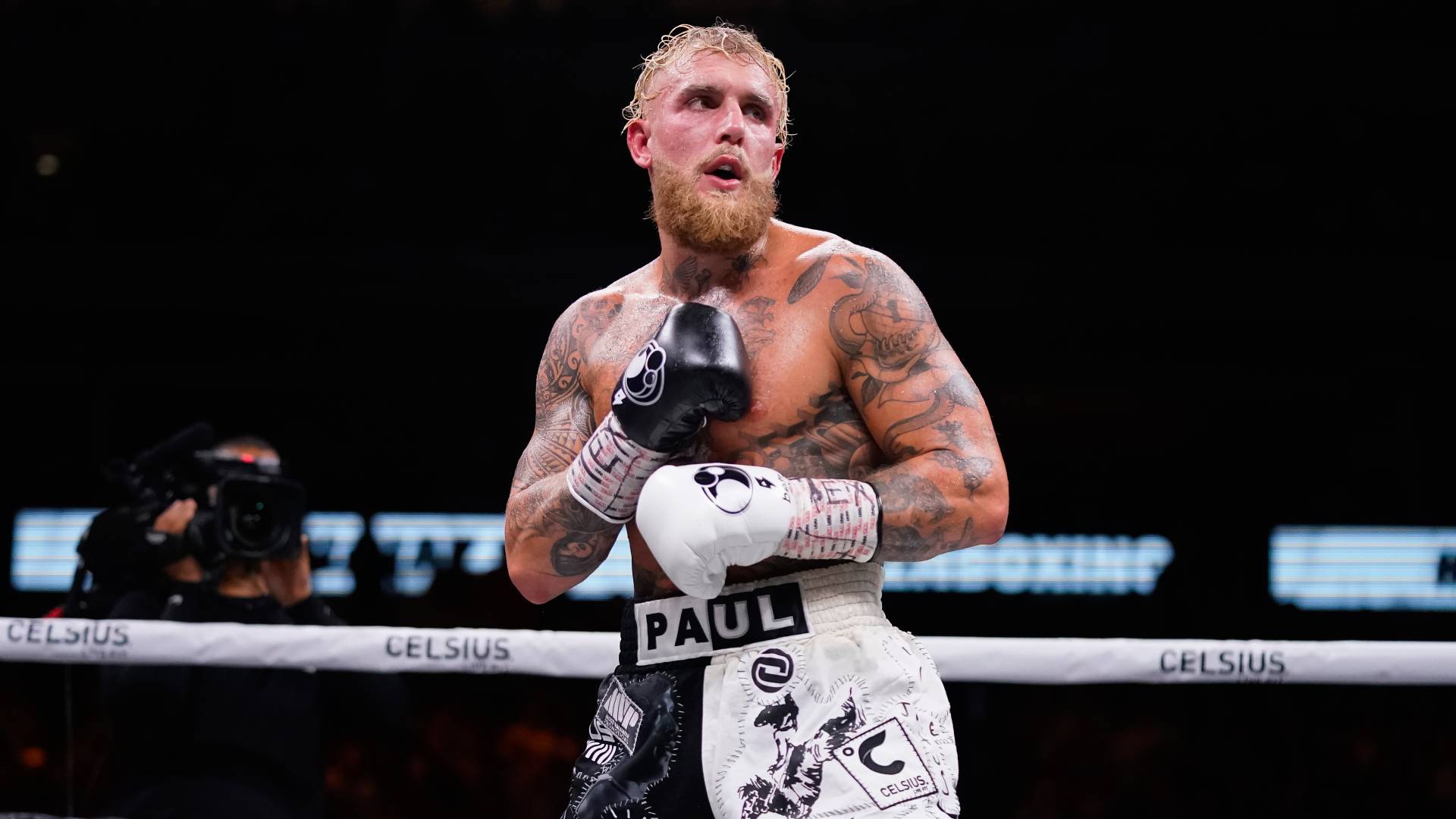 Jake Paul Usará Traje de 1 Milhão de Dólares para Enfrentar Mike Tyson