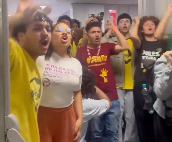 Tumultos marcam audiência sobre PEC que reduz verba da educação na Alesp; VEJA VÍDEO
