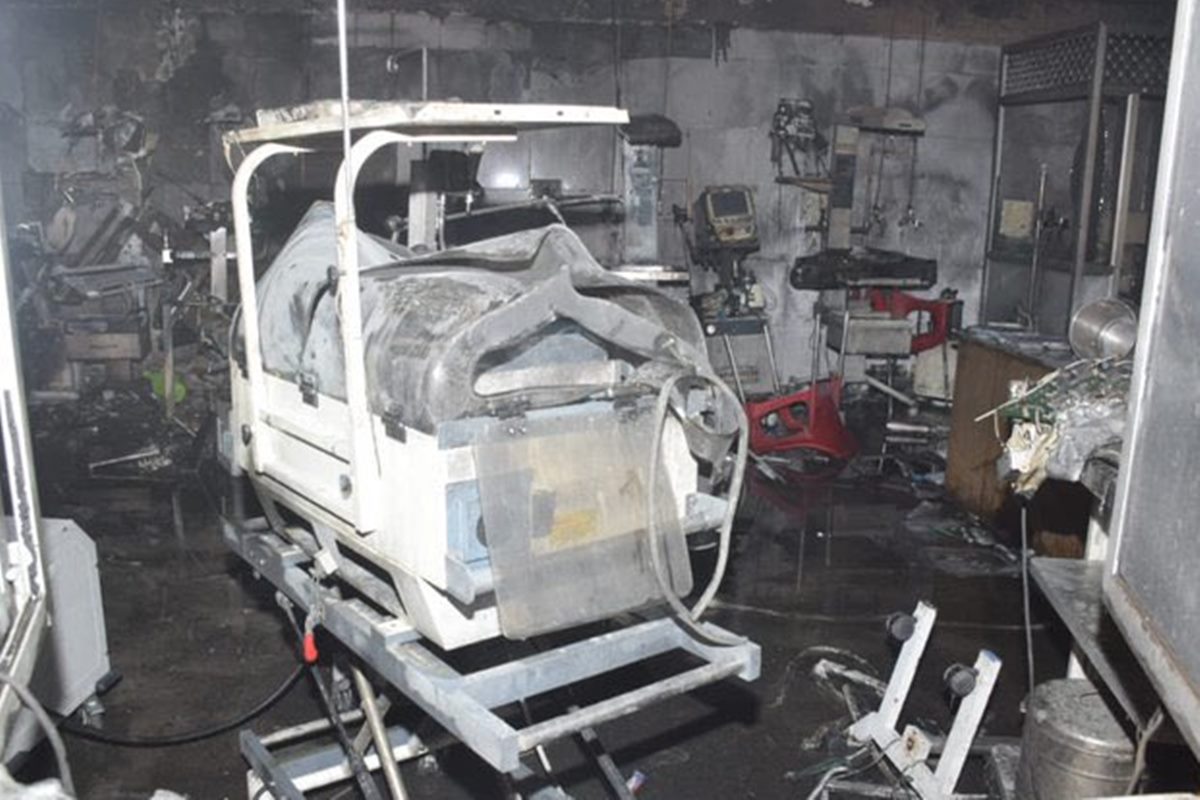 Incêndio devasta unidade neonatal na índia e 10 bebês perdem a vida e 16 ficam feridos; SAIBA MAIS