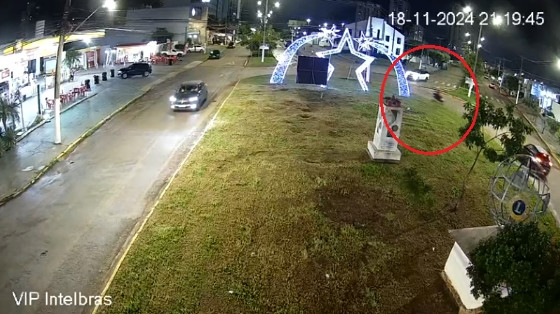 Piloto fica ferido em batida entre motocicleta e carro em avenida de MT