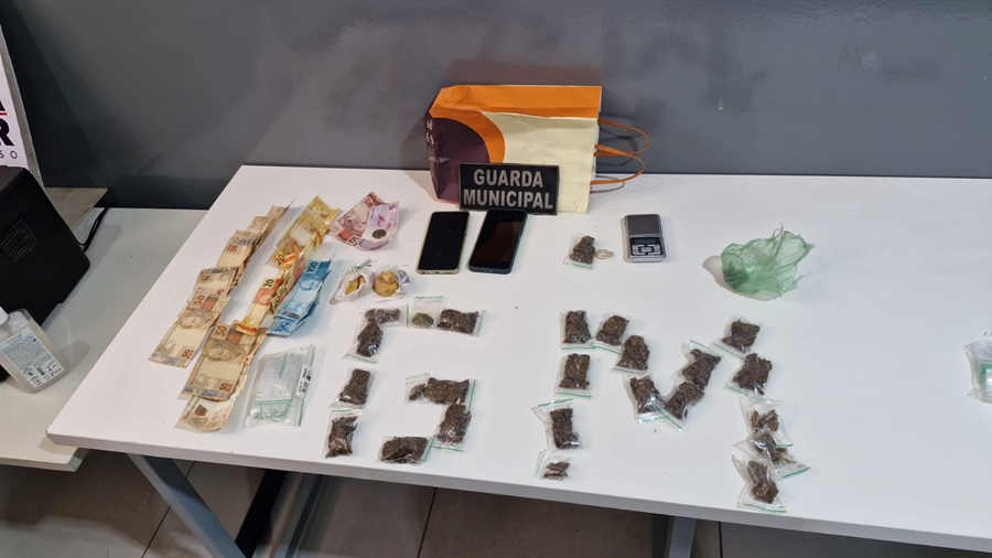 Dupla é Presa em Várzea Grande com Drogas e Dinheiro