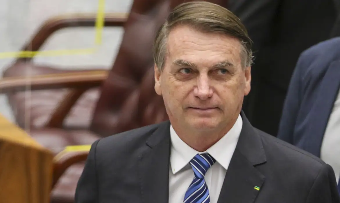 Relatório da PF confirma envolvimento de Bolsonaro em plano de assassinato e STF avalia pedido de prisão; VEJA VÍDEO