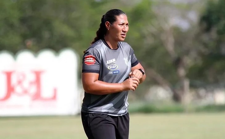 Mixto contrata Daniela Alves como técnica para a temporada 2025