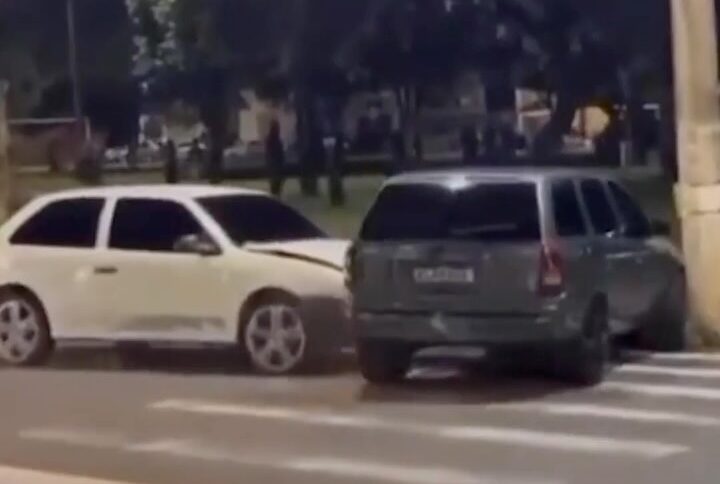 Motoristas transformam briga de trânsito em colisão de veículos em SP; VEJA VÍDEO
