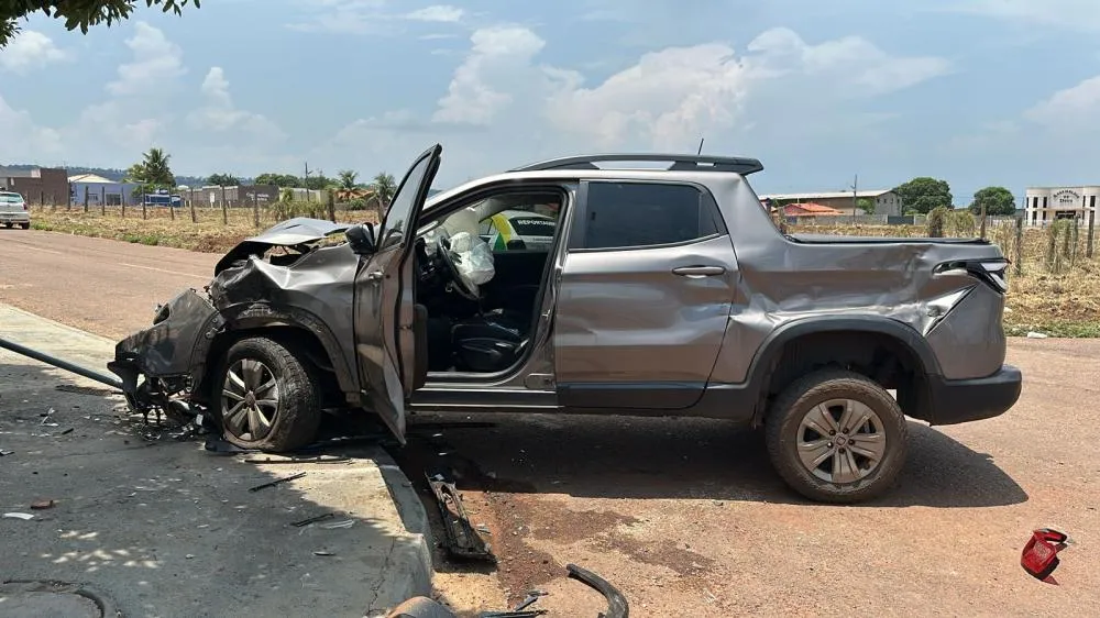 Caminhão e Fiat Toro Colidem em Pontes e Lacerda