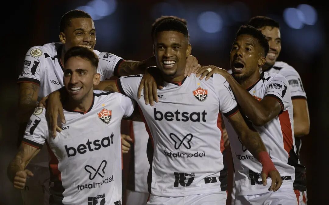 Vitória Vence Fortaleza e Garante Permanência na Série A com Alerrandro em Grande Forma
