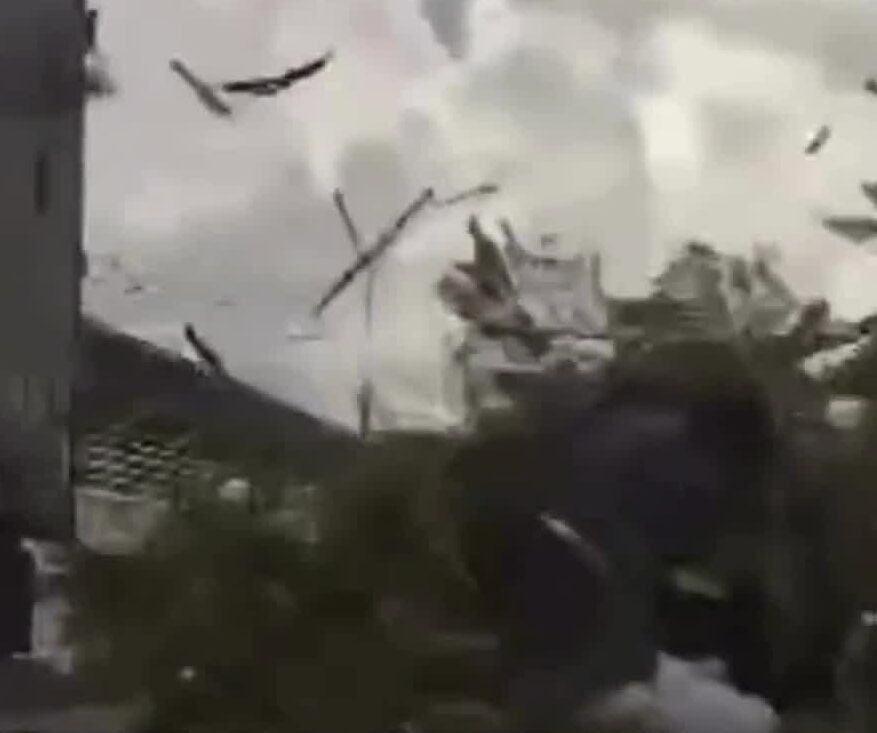 Acidente na Ponte da Amizade entre Brasil e Paraguai deixa motoqueiro ferido; VEJA VÍDEO