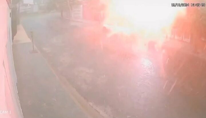 Raio atinge casa em Birigui e queima aparelhos eletrônicos; VEJA VÍDEO