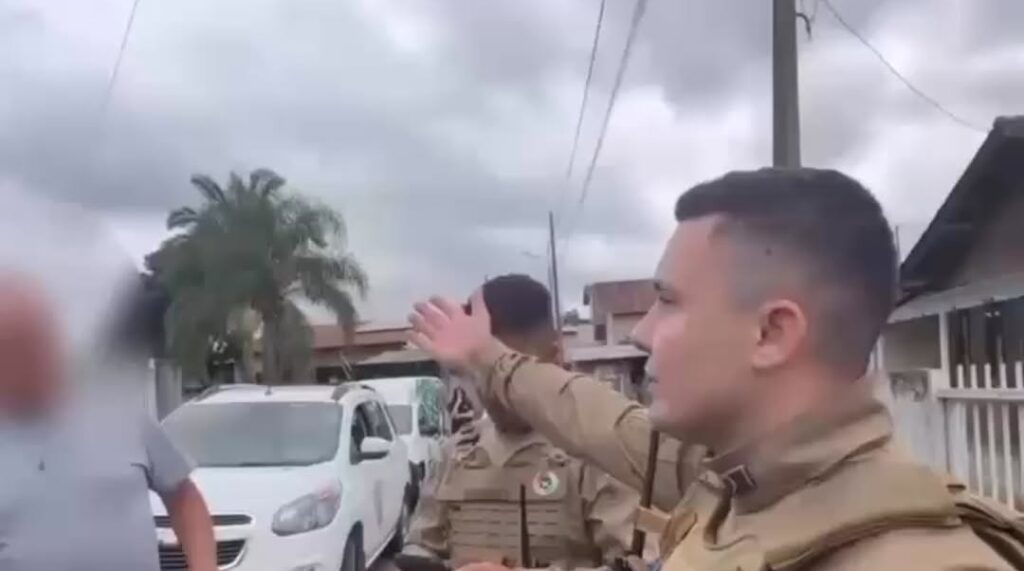 Ataques de pitbull em SC resultam na morte de dois cães e colocam crianças em risco; VEJA VÍDEO