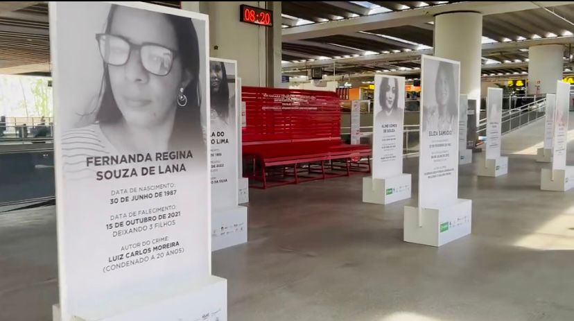 Rodoviária de Cuiabá Recebe Exposição de Feminicídio