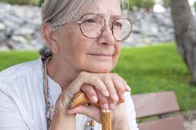 Mulher de 70 anos envolvida em ritual macabro em 2008 é presa 16 anos após o crime; VEJA VÍDEO