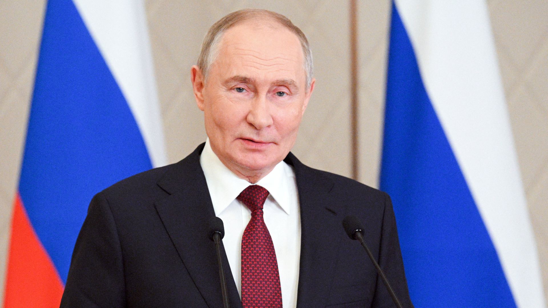 Rússia anuncia vacina gratuita contra o câncer em 2025; VEJA VÍDEO